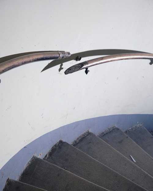 ArtChart | Untitled by Rouzbeh Gholami