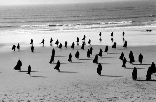 ArtChart | As Yet Untitled (Women on Beach) by Shirin Neshat