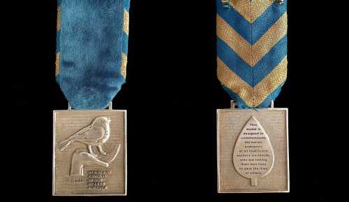 ArtChart | Covid 19-Memorial Medal by Parviz Tanavoli