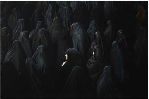 آرتچارت | UNTITLED (FROM THE RAPTURE SERIES) از شیرین نشاط