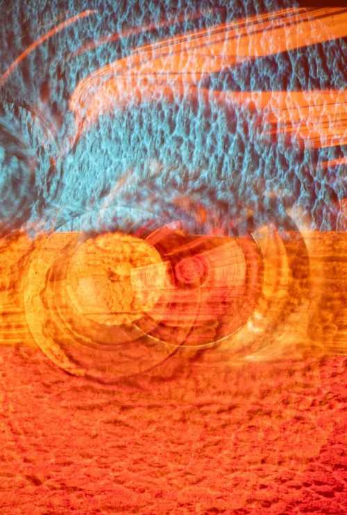 آرتچارت | دریا، خورشیدها، آسمان از ندا سعیدی