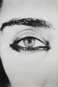 ArtChart | Offered eyes by Shirin Neshat