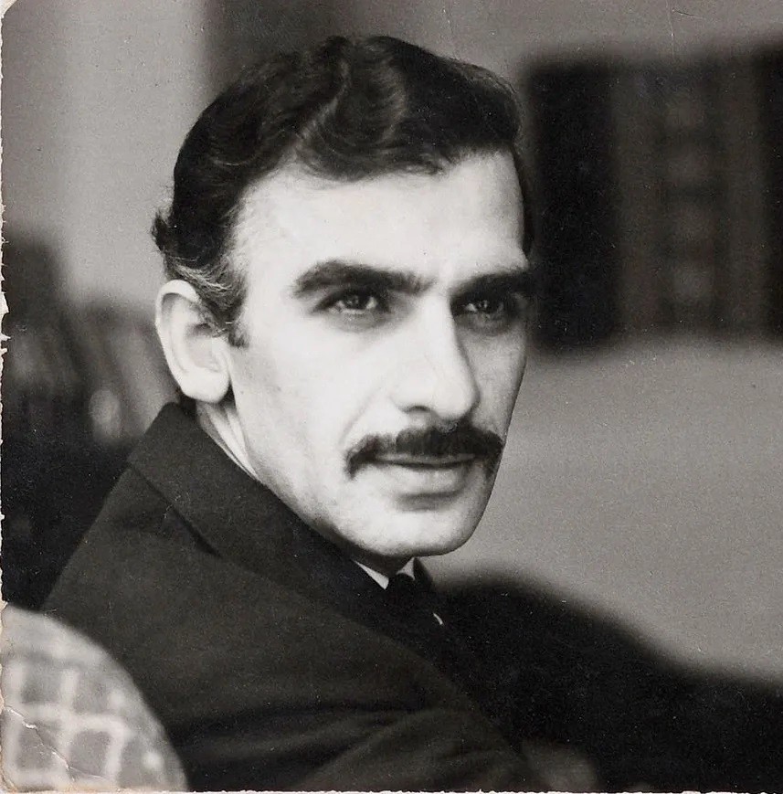 ArtChart | Artworks by Artist Hashim Samarchi