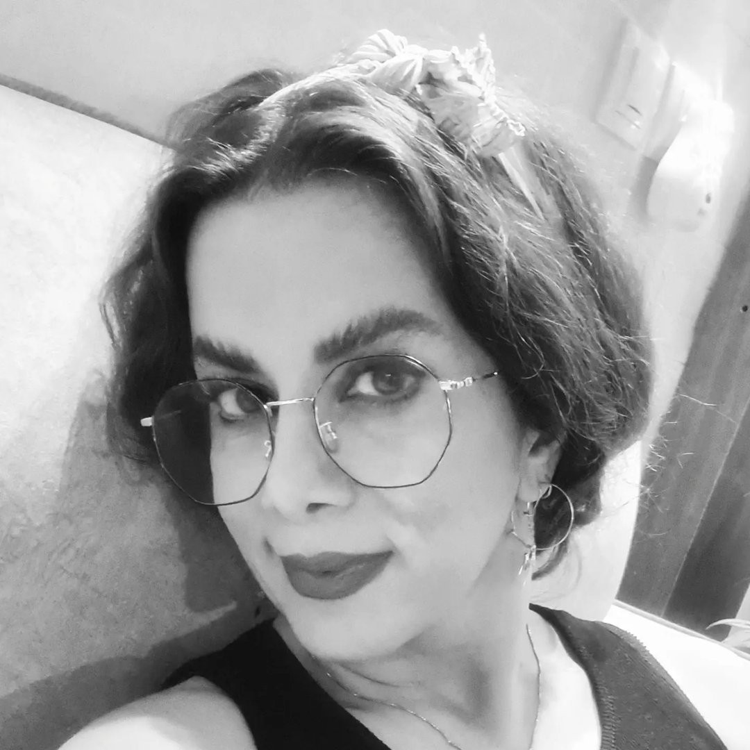 آرتچارت | آثار هنری هنرمند حوری باقری