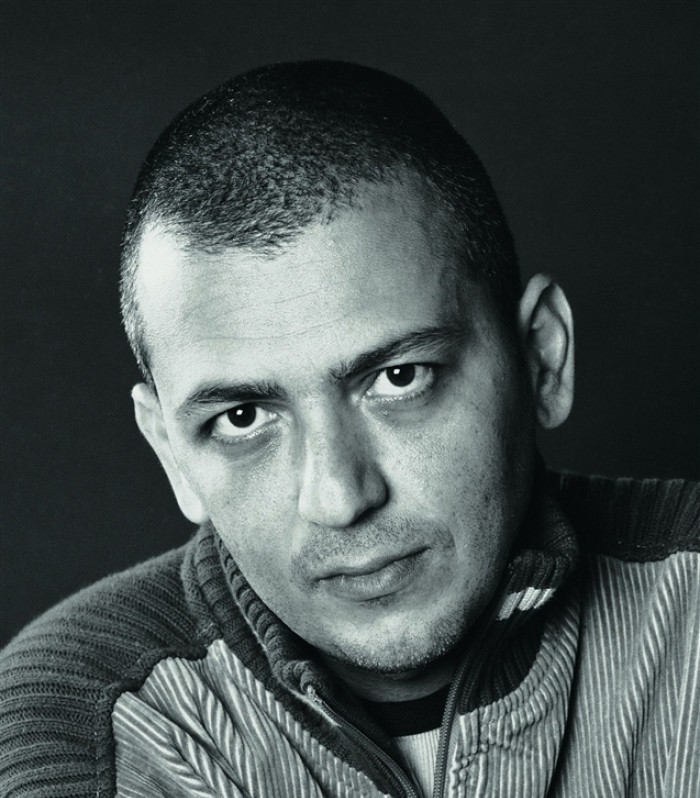 آرتچارت | آثار هنری هنرمند اَکرم زعتری