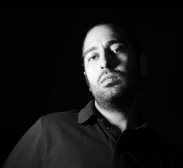 آرتچارت | آثار هنری هنرمند احسان بیات