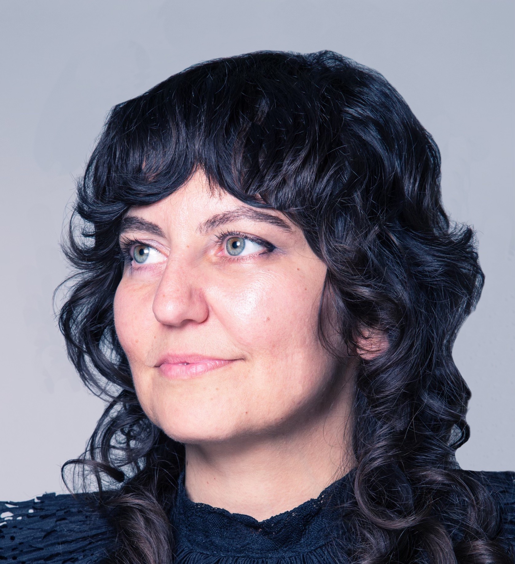 آرتچارت | آثار هنری هنرمند امی خوشبین