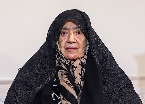 ArtChart | Artworks by Artist Zinat al-Sadat Emami