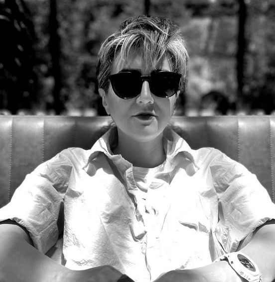 آرتچارت | آثار هنری هنرمند طرلان لطفی‌زاده