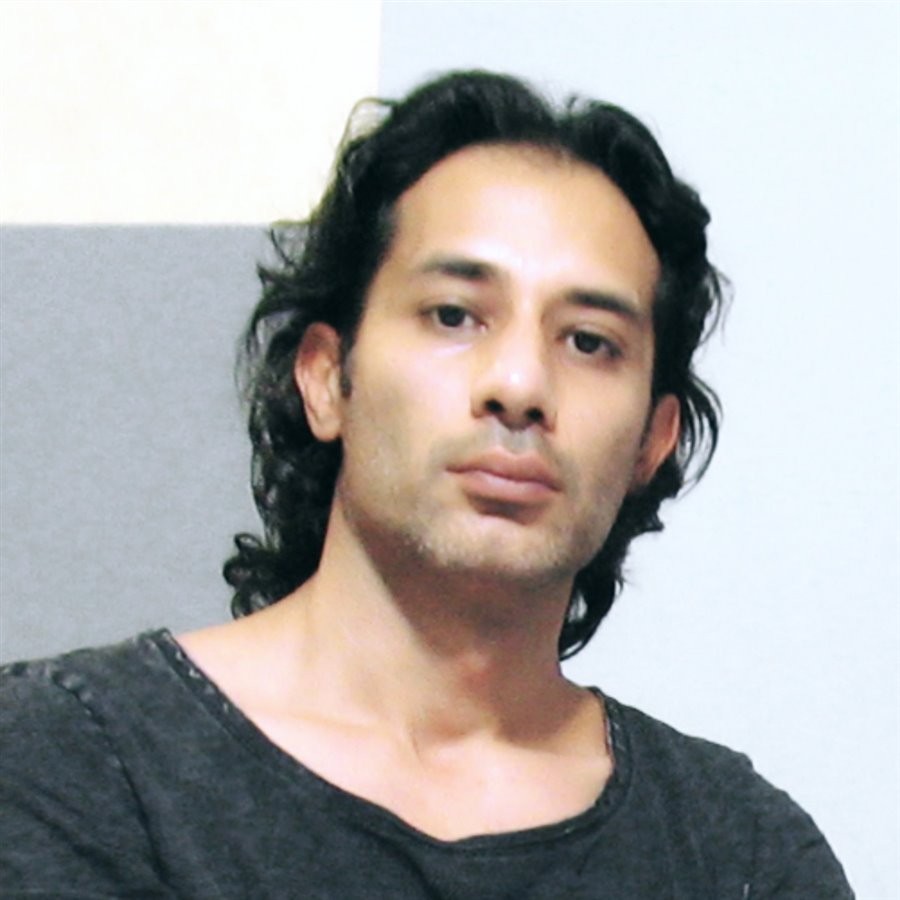 آرتچارت | آثار هنری هنرمند سینا برومند ثابت