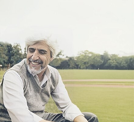 آرتچارت | آثار هنری هنرمند روح‌الله مفیدی نصرآبادی